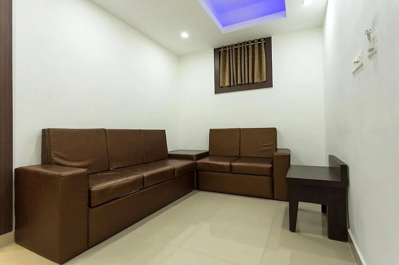 Hala Residency Hotel Kochi 3*,